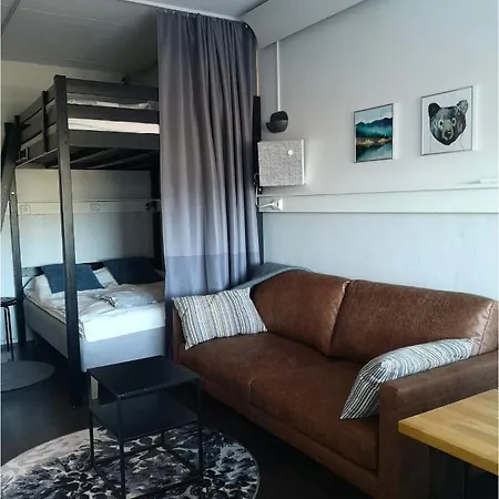 - Vuosselin Helmi B21 *